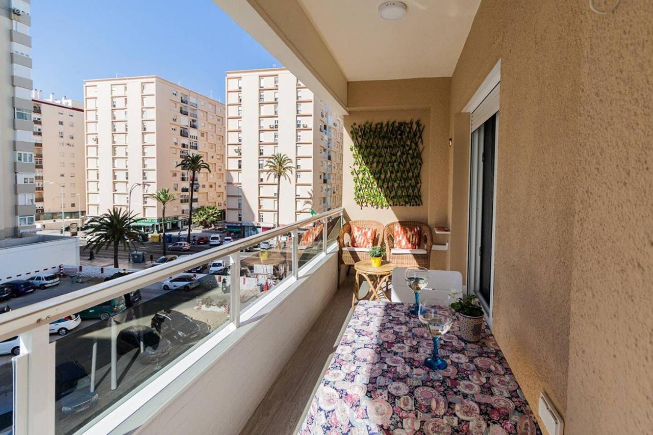 Victoria - Apartamento Playa Cádiz Exterior foto